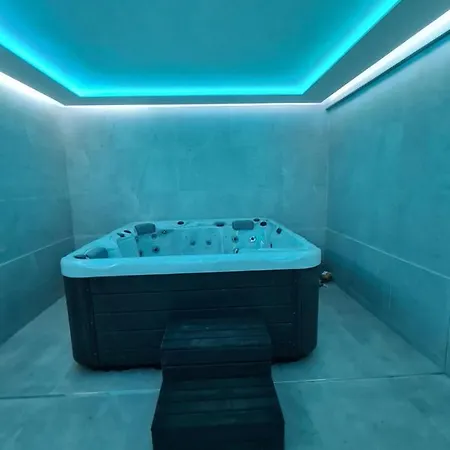 Nivalis Aparthotel 4*