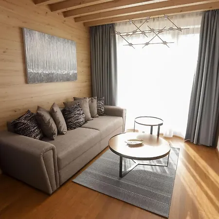 Lägenhetshotell Nivalis 4*