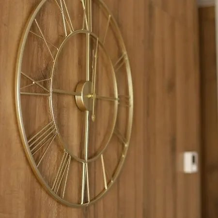 Nivalis Apartahotel 4*