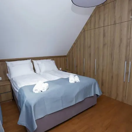 Nivalis Aparthotel 4*